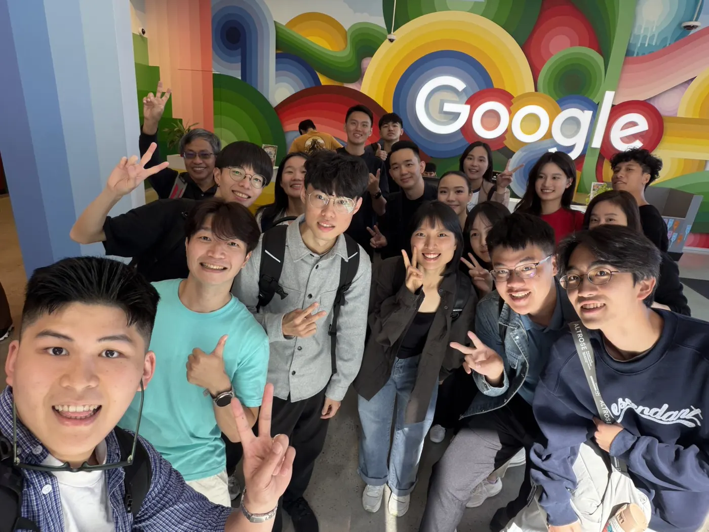 在 Google 的團體自拍